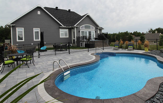 Aménagement paysager piscine Victoriaville.